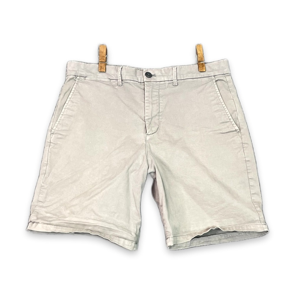 Gap Chino Shorts Mens 32 Gray Twill Flat Front Mid Rise Travel Summer Vacation